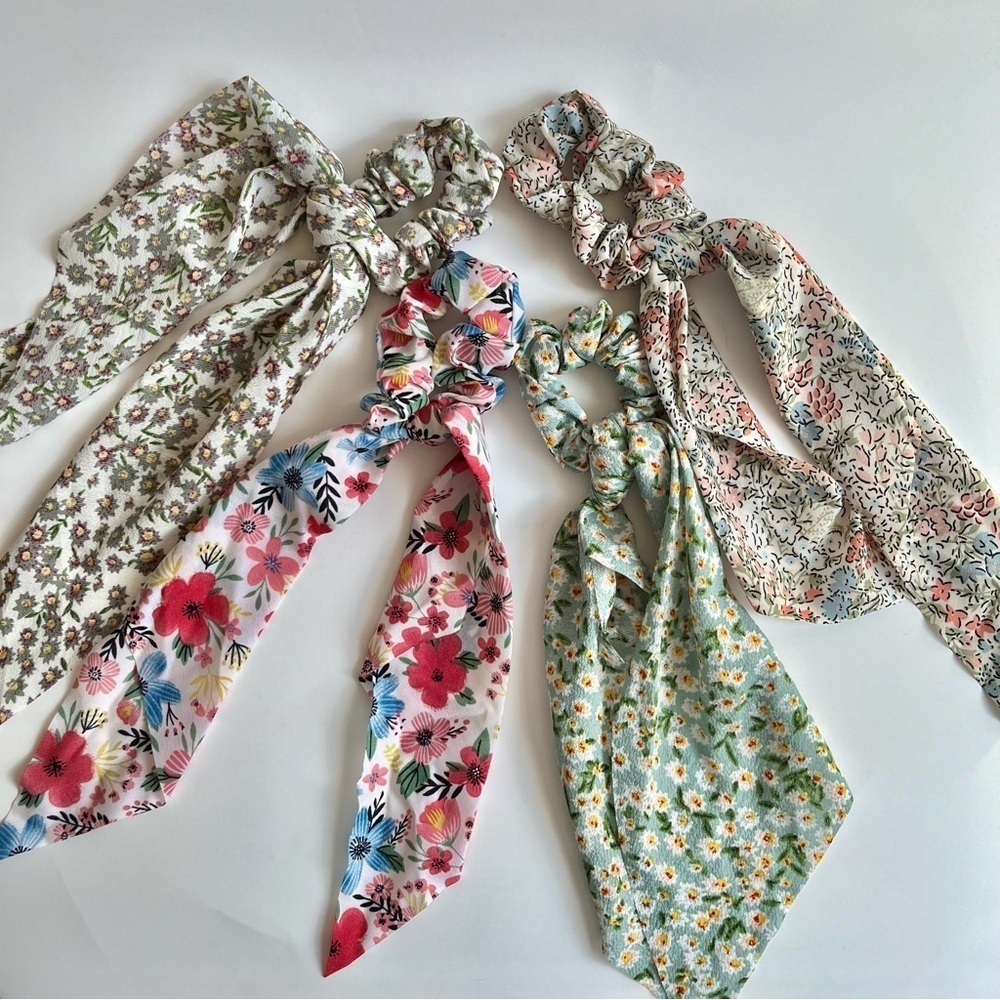 Set of 4 Long Scarf Floral Colorful Scrunchies